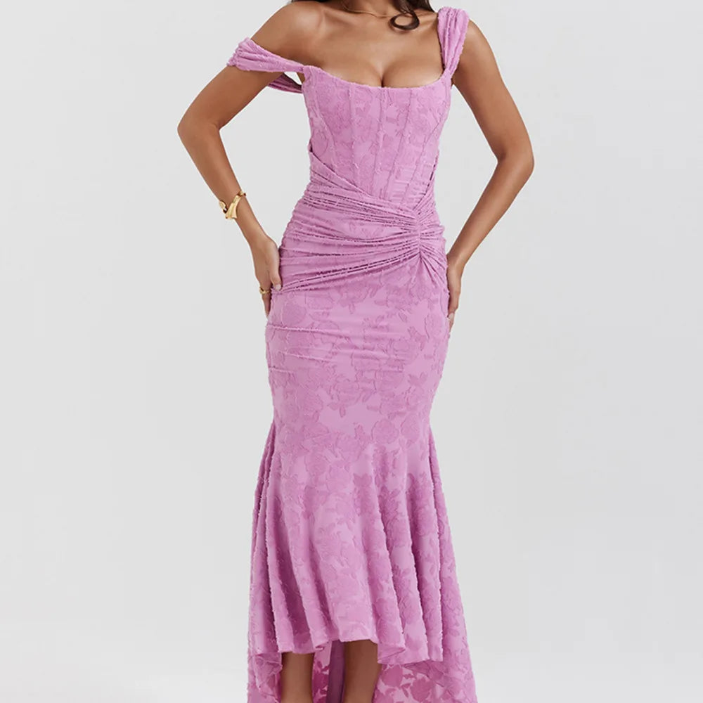 EB | Gerafftes Korsettkleid mit Tiefem Saum