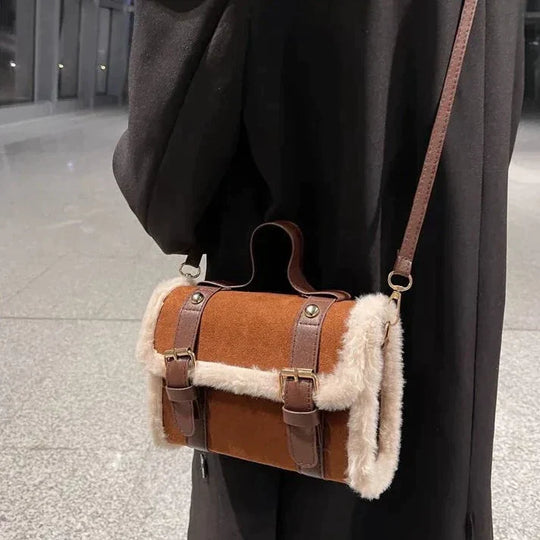 EB | Wintertaschen für Stilvolle Begleitung