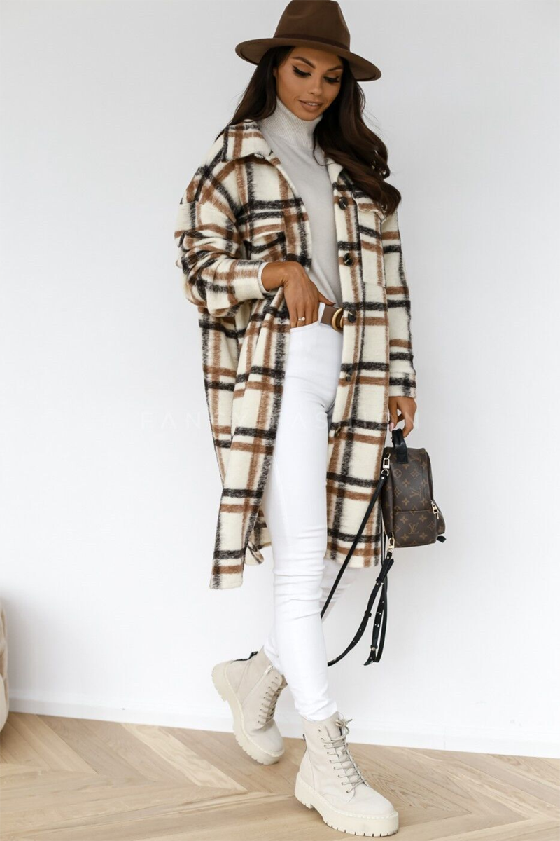 EB | Gepunktete Jacke