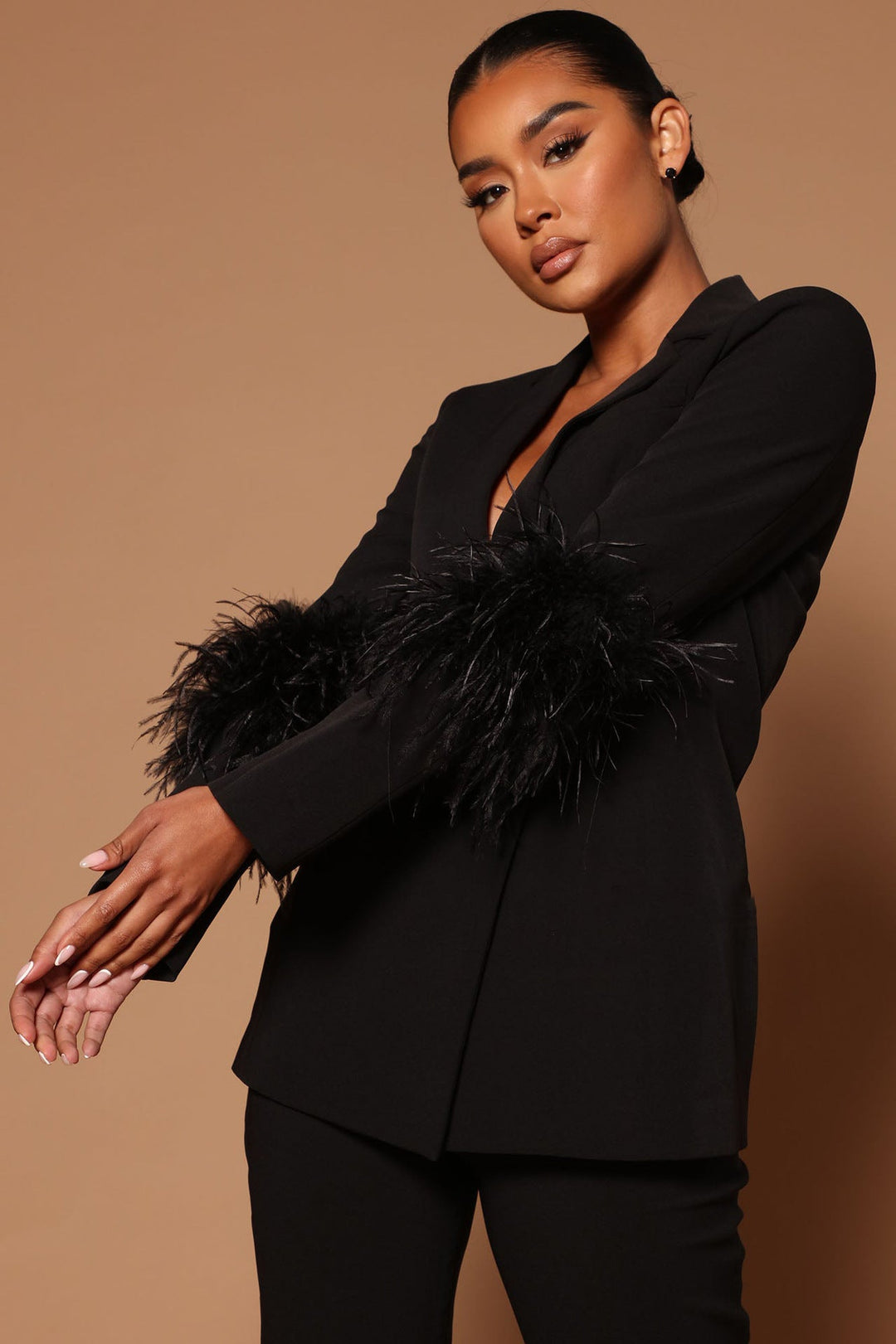 EB | Blazer mit Federn und Hose Set für Frauen