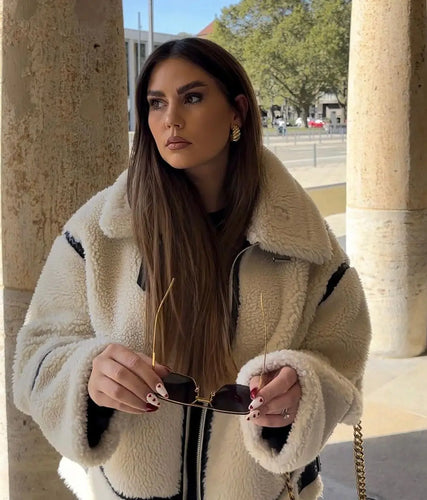 EB | Oversized Sherpa-Jacke - Weich und Warm - Reißverschluss und Hoher Kragen - Trendiges Design