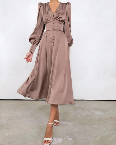 EB | Elegante Satinkleider