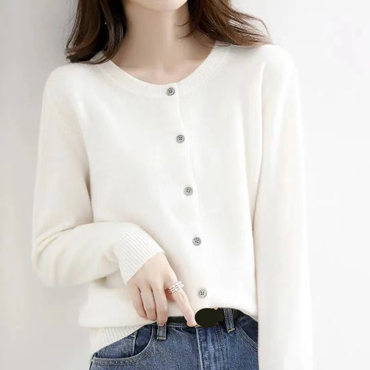 EB | Klassische Strickjacke