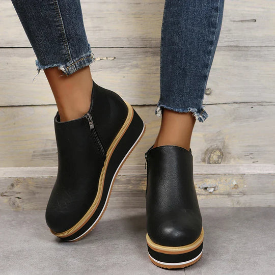 EB | Stilvolle Stiefeletten mit Zipper und Plateau