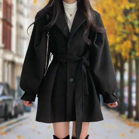 EB | Langer Damen-Trenchcoat mit Gürtel - Zeitlose Eleganz