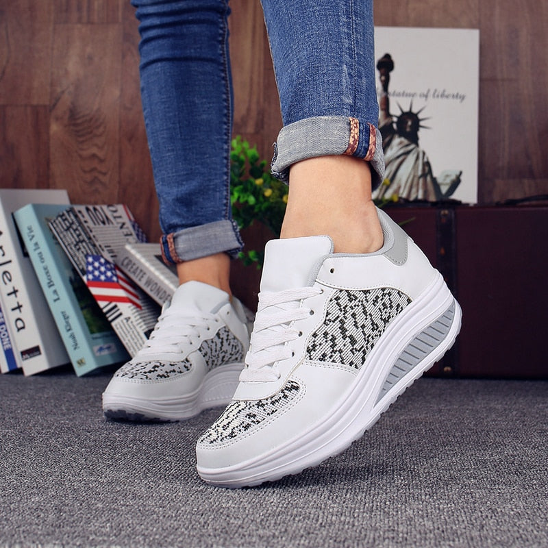 Schwarzer LederSneaker EB