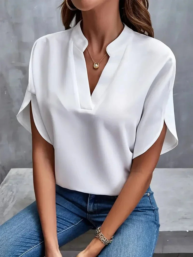 EB | Bluse mit V-Ausschnitt und Seitenschlitzen
