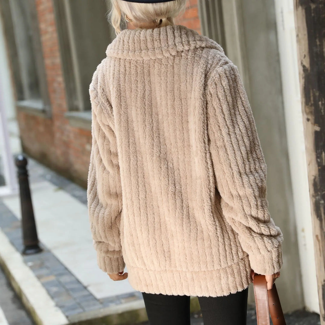 EB | Weiche Jacke mit Strukturiertem Oberflächen
