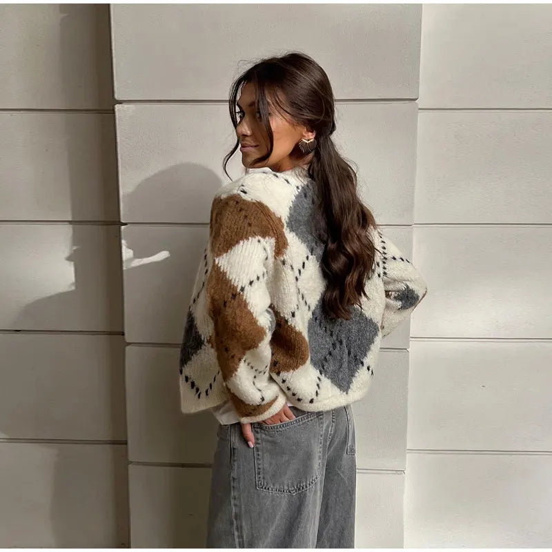 EB | Strickjacke Vielseitig & Stilvoll