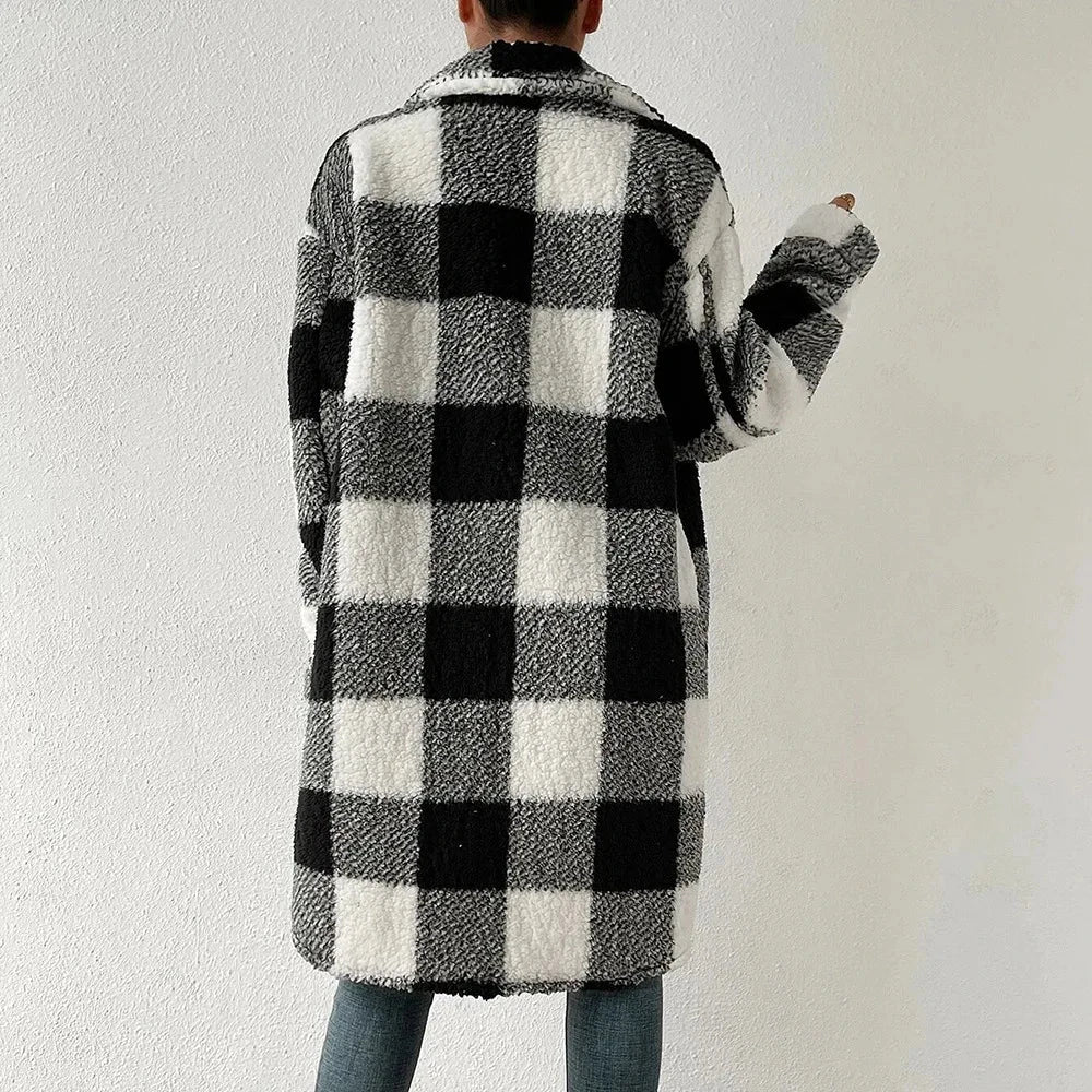 EB | Karierte Jacke