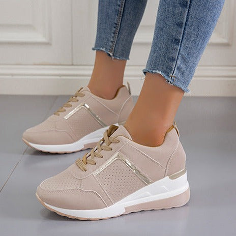 Blaue Frau Turnschuhe EB