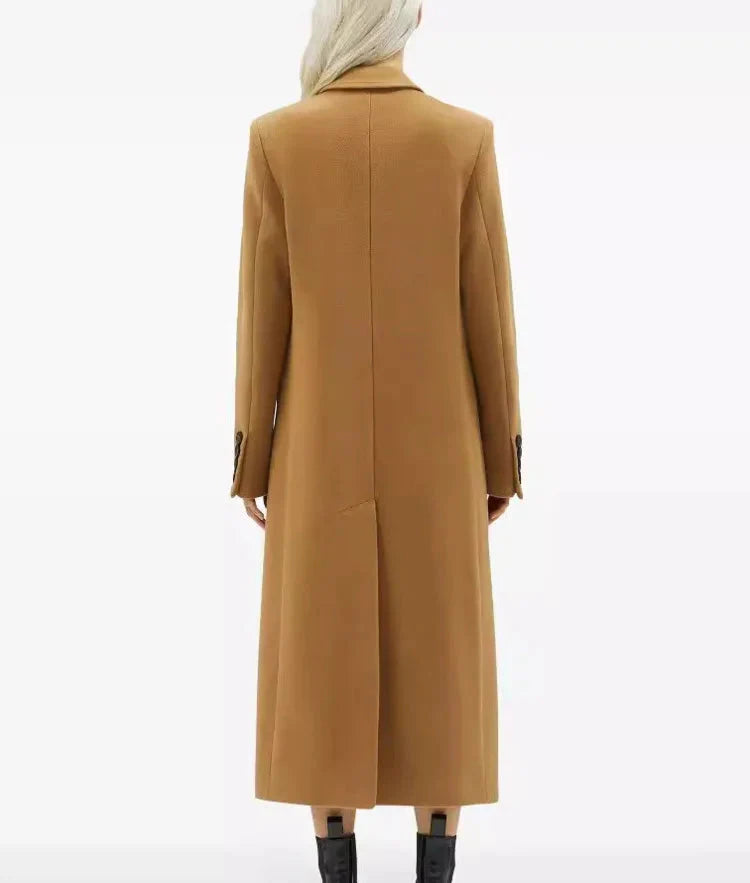 EB | Camel Mantel