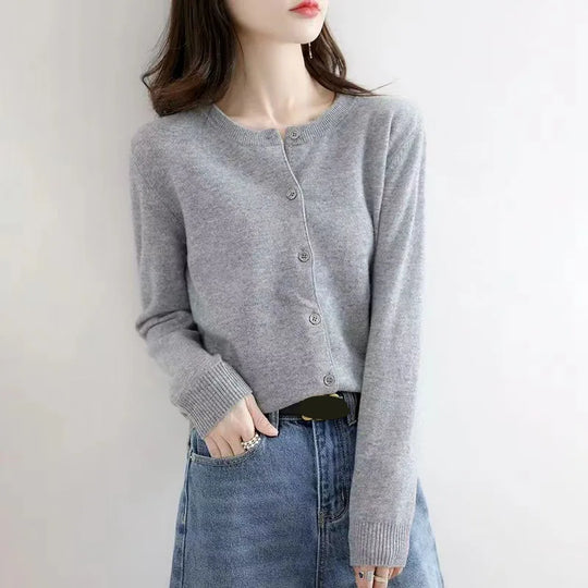 EB | Klassische Strickjacke