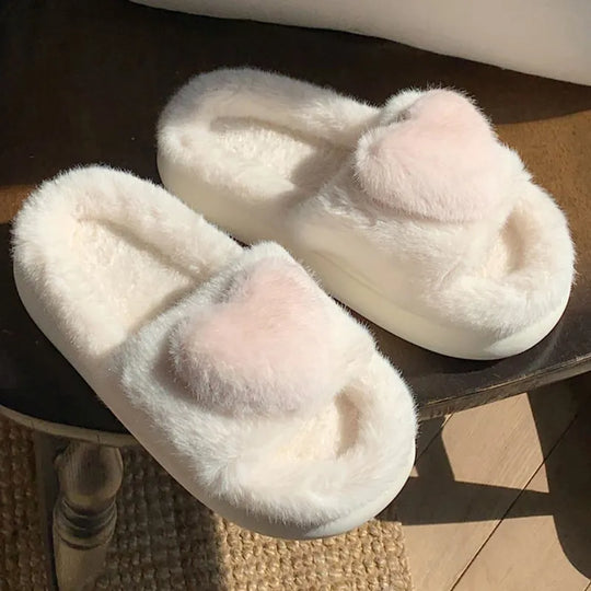 Chloe Hart Hausschuhe | Flauschig & Warm EB