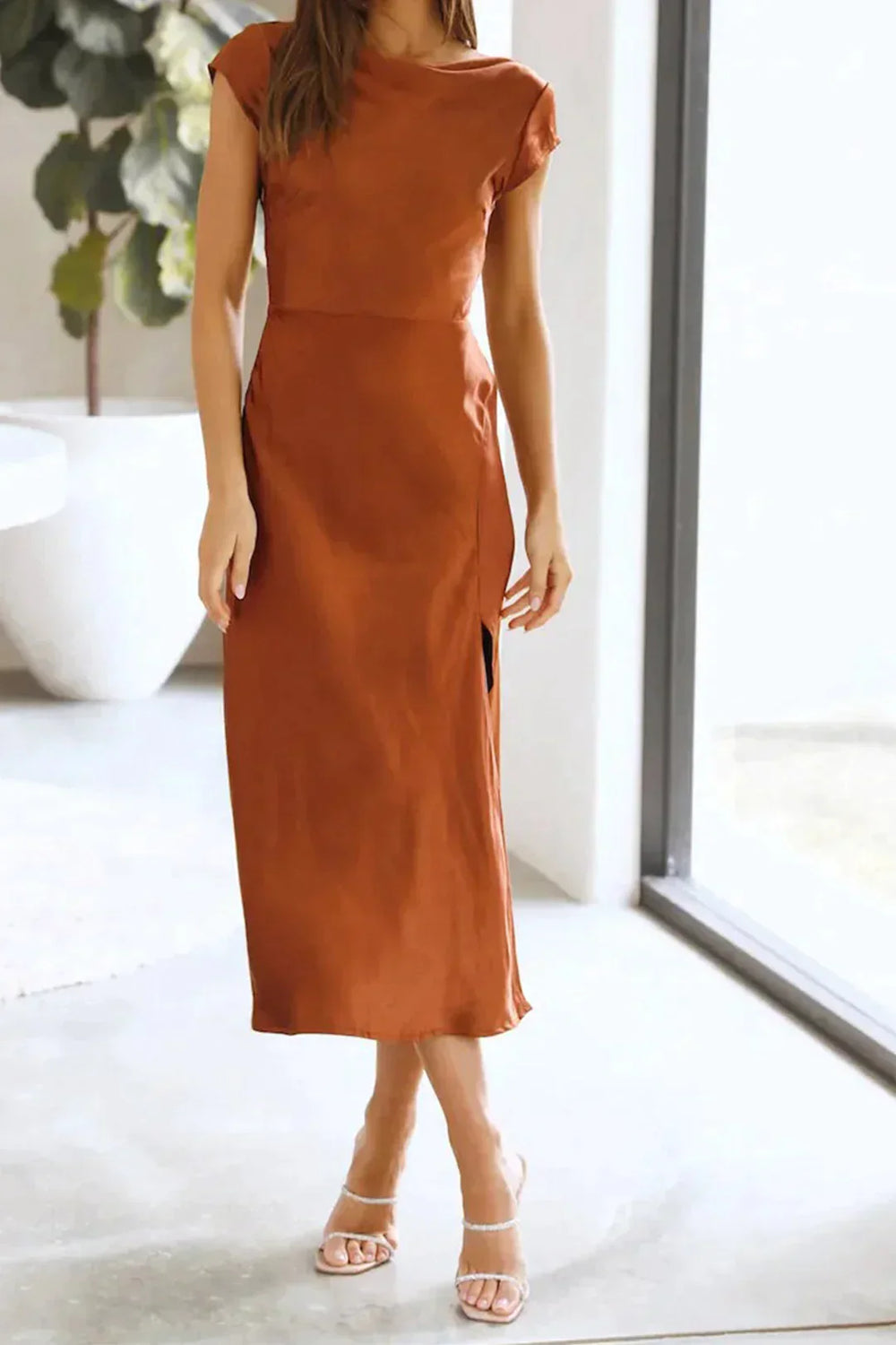 EB | Elegantes Seidenkleid