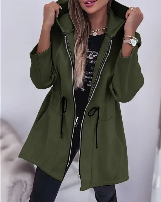EB | Frühlingsjacke mit Kapuze und plissiertem Bund