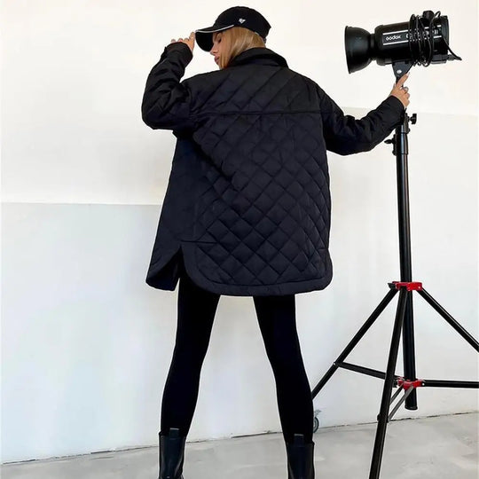 EB | Klassische gesteppte Jacke mit Druckknöpfen