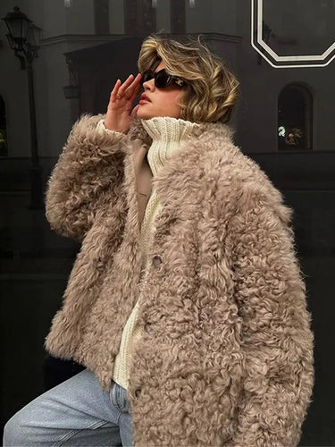 EB | Vintage-Wintermantel Aus Lockigem Kunstfell