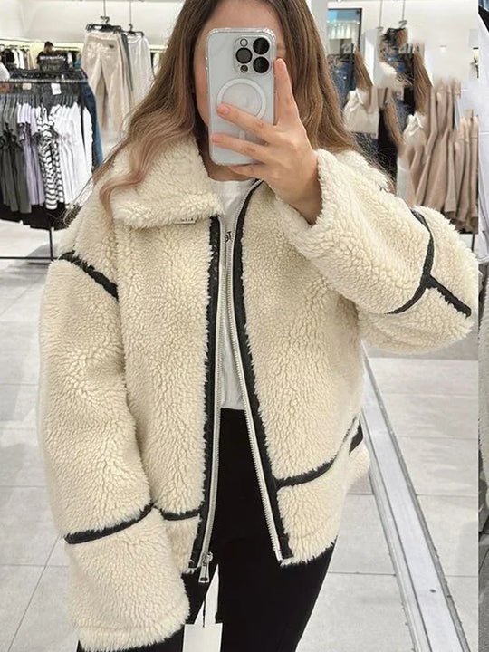 EB | Lässiger Lambswool Mantel