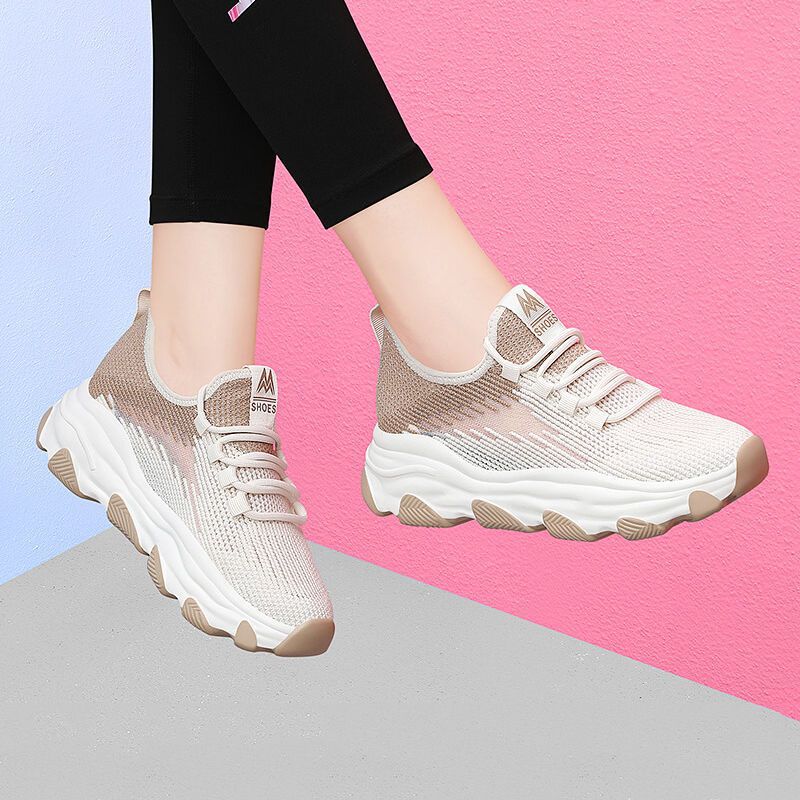 Dynamische Schwarze Sneaker EB