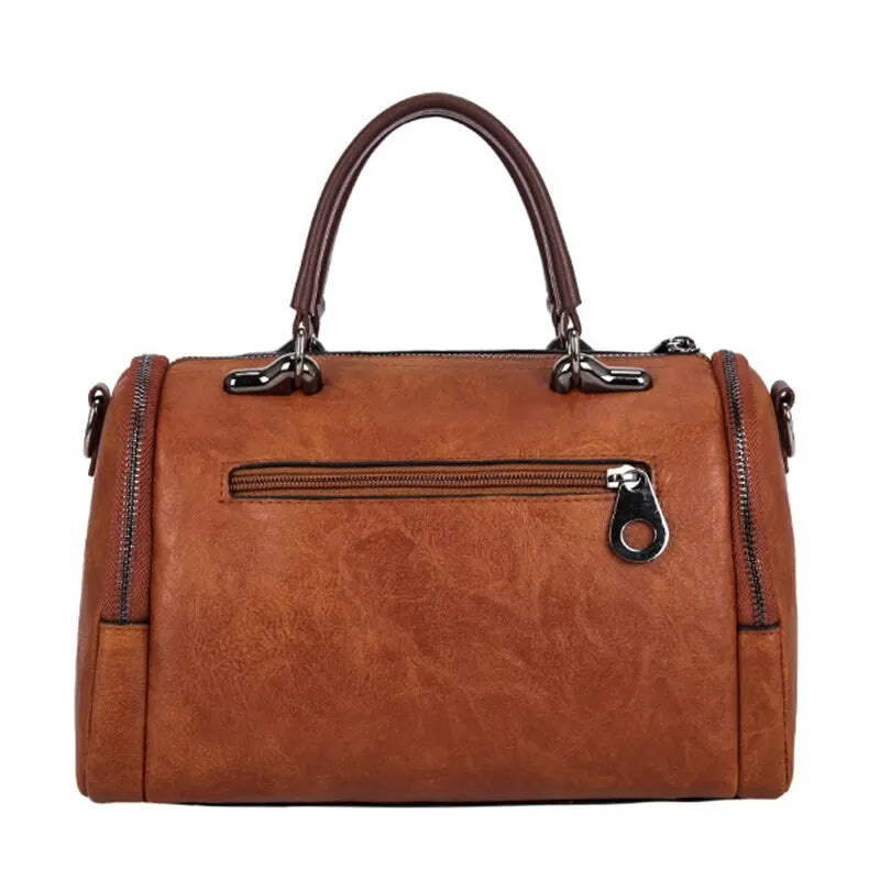 EB – Geräumige Handtasche aus weichem mit Riemen und Reißverschluss