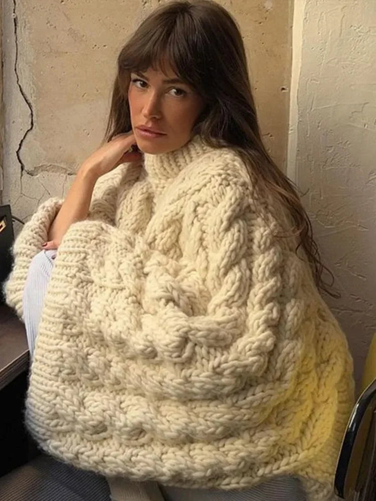 EB | Oversized Gestickter Weicher Pullover