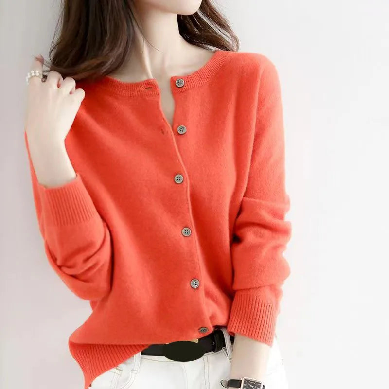 EB | Klassische Strickjacke
