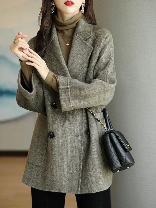 EB | Elegante Kurze Jacken