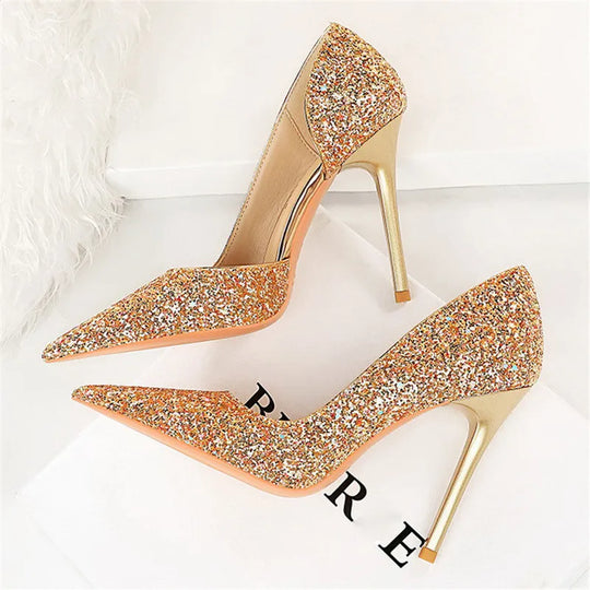 EB | Glitzernder, Spitzer Stiletto Absatz