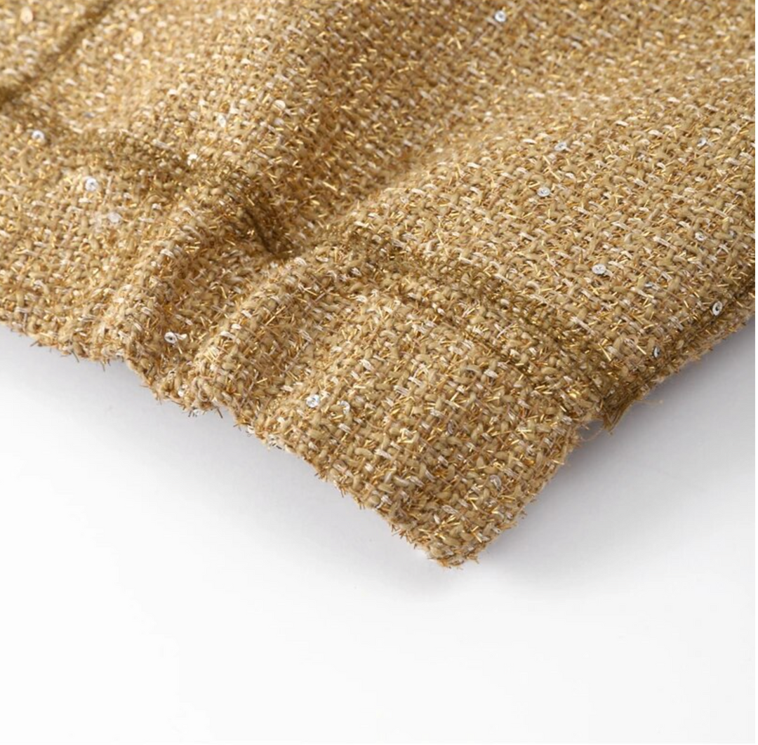 EB | Goldener Mantel