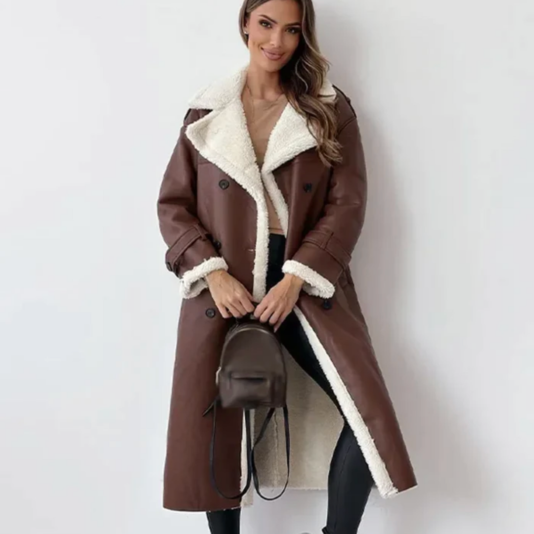 EB | Lauren Lange Mantel