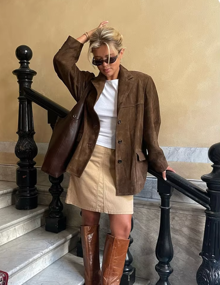 EB | Braune Wildlederjacke Zeitlos und Elegant Perfekt für Übergangszeiten