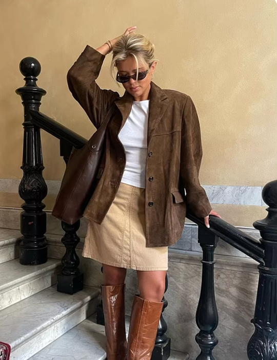EB | Braune Wildlederjacke Zeitlos und Elegant Perfekt für Übergangszeiten
