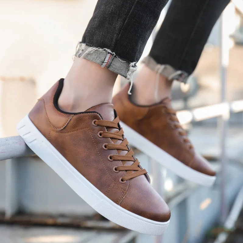 EB | Leder-Herrenschuhe Im Klassischen Design