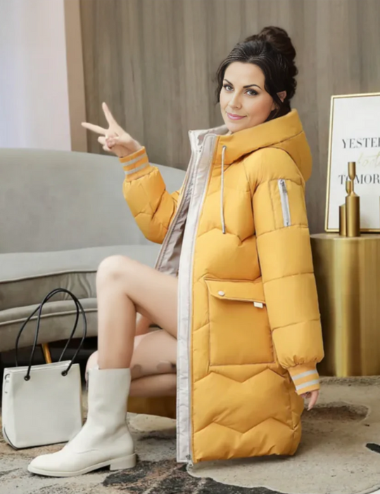 EB | Kuschelige, Wintergefütterte Parka-Damenjacke
