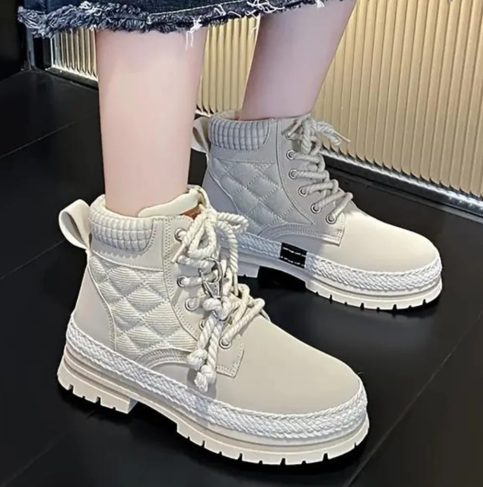 EB | Bequeme und Vielseitige Damenstiefeletten
