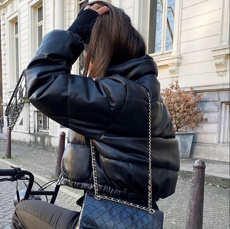 EB | Kurze Bomberjacke mit Reißverschluss und Gerippten Bündchen