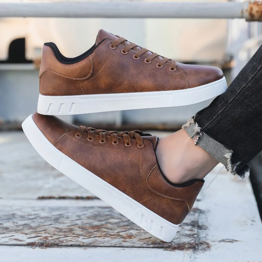 EB | Leder-Herrenschuhe Im Klassischen Design
