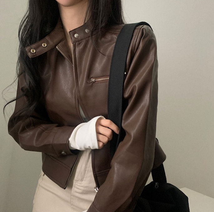 EB | Retro-Reißverschlussjacke mit hohem Kragen