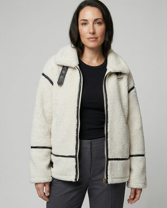 EB | Kurze Damenjacke mit Teddyfell
