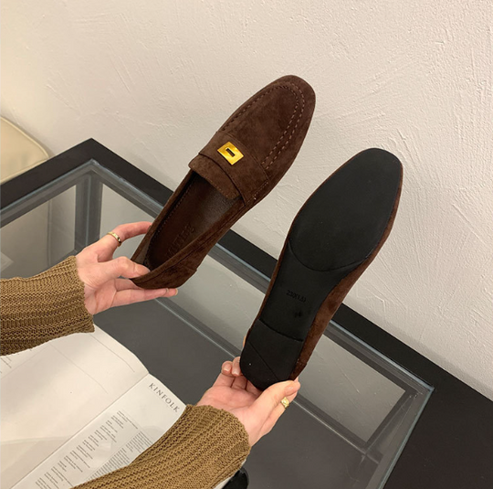 EB | Britische Schuhe Aus Leichtem Wildleder