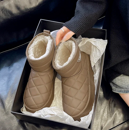 EB | Warme Winterstiefel