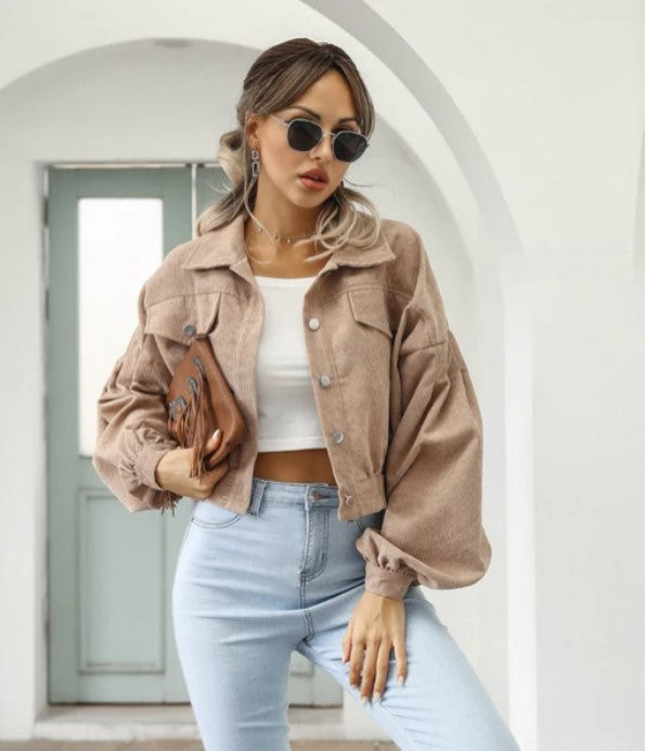 EB | Kurze Jacke für Den Frühling