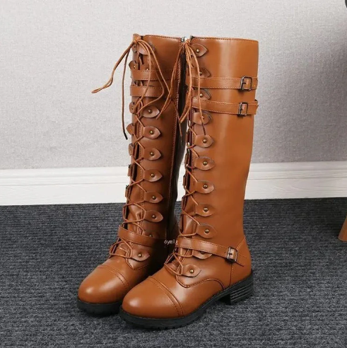 EB | Retro-Stiefel mit Flacher Schnalle und Schnürung