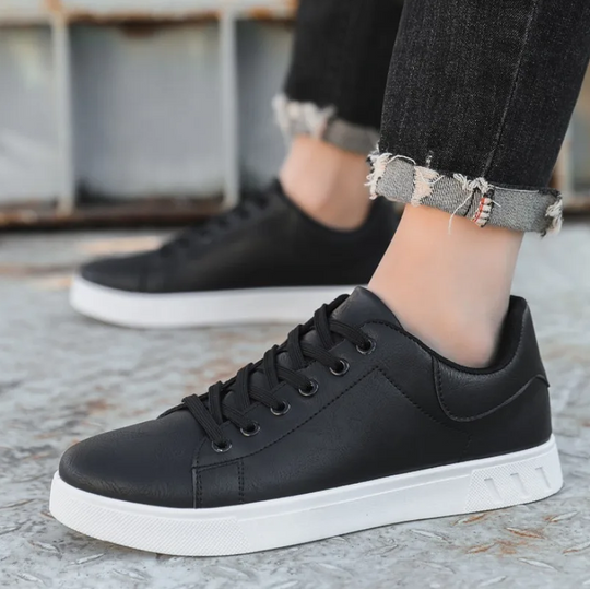 EB | Leder-Herrenschuhe Im Klassischen Design