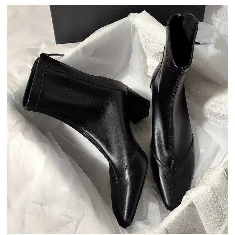 EB | High Heels Chunky Heel Stiefel mit Spitzem Zehen