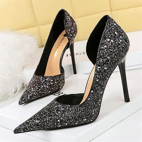 EB | Glitzernder, Spitzer Stiletto Absatz