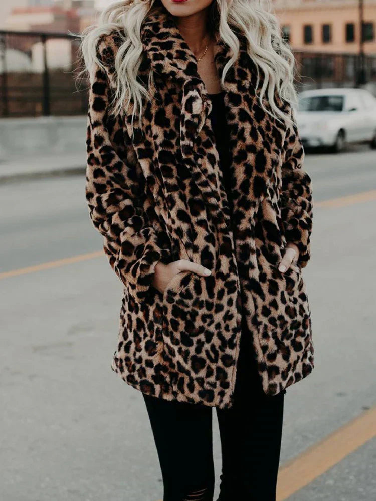 EB | Mantel - Kunstpelz - Legere Passform - Leopardenmuster - Mittellang Schicker Look