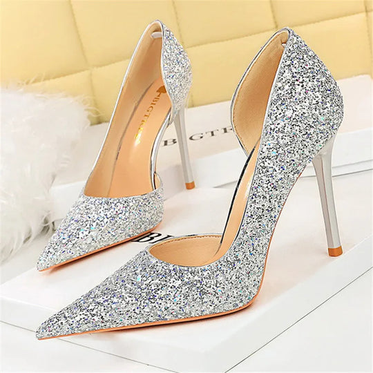 EB | Glitzernder, Spitzer Stiletto Absatz