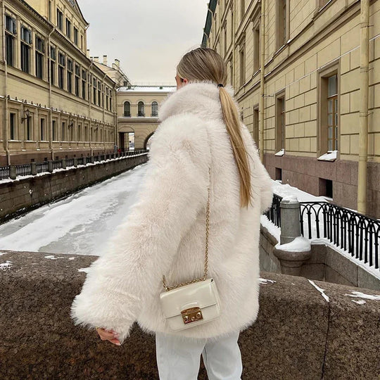 EB | Pelsjacke für Eleganten Auftritt